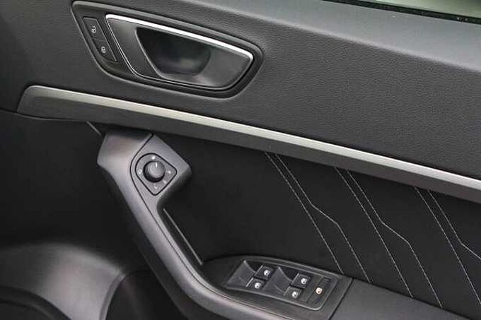 SEAT Ateca 1.5 TSI EVO FR Black Edition SUV 5dr Petrol DSG Euro 6 (s/s) (150 ps)