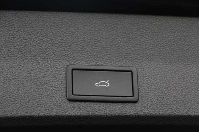 SEAT Ateca 1.5 TSI EVO FR Black Edition SUV 5dr Petrol DSG Euro 6 (s/s) (150 ps)